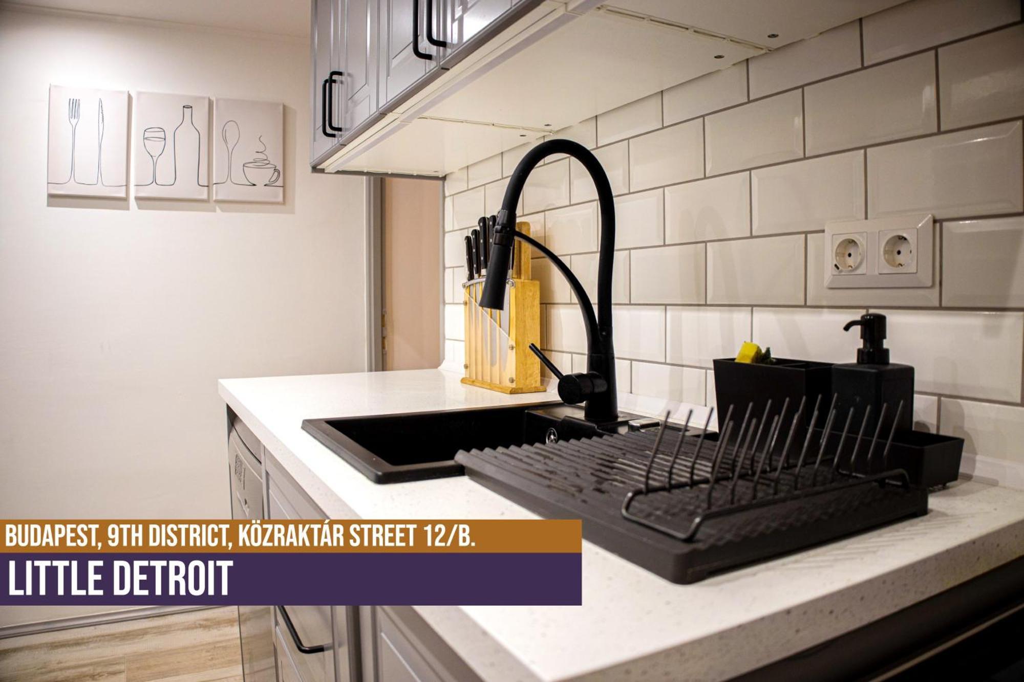 Little Americas Detroit Apartment Budapest Extérieur photo